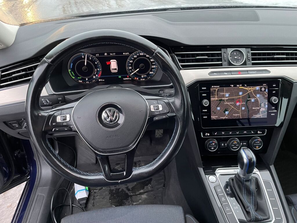 Volkswagen Passat 2018 Sininen
