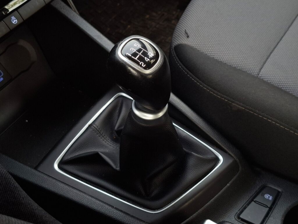 Hyundai i20 Hatchback 2019 Valkoinen