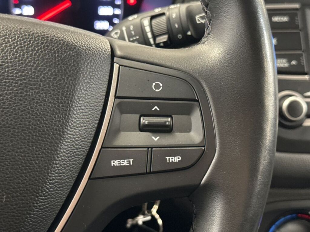 Hyundai i20 Hatchback 2019 Musta