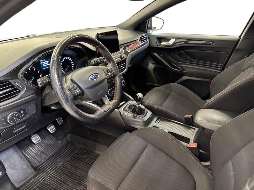 Ford Focus 2019 Valkoinen