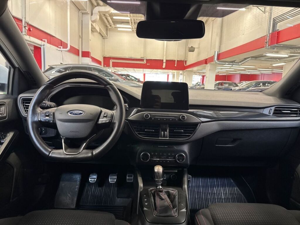 Ford Focus 2019 Valkoinen