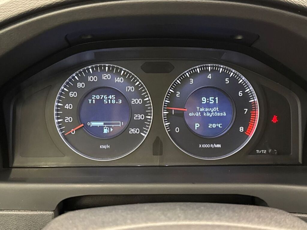 Volvo V70 2009 Musta