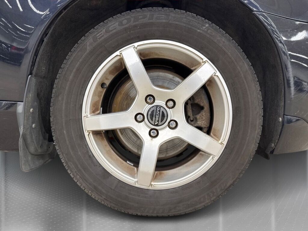 Volvo V70 2009 Musta