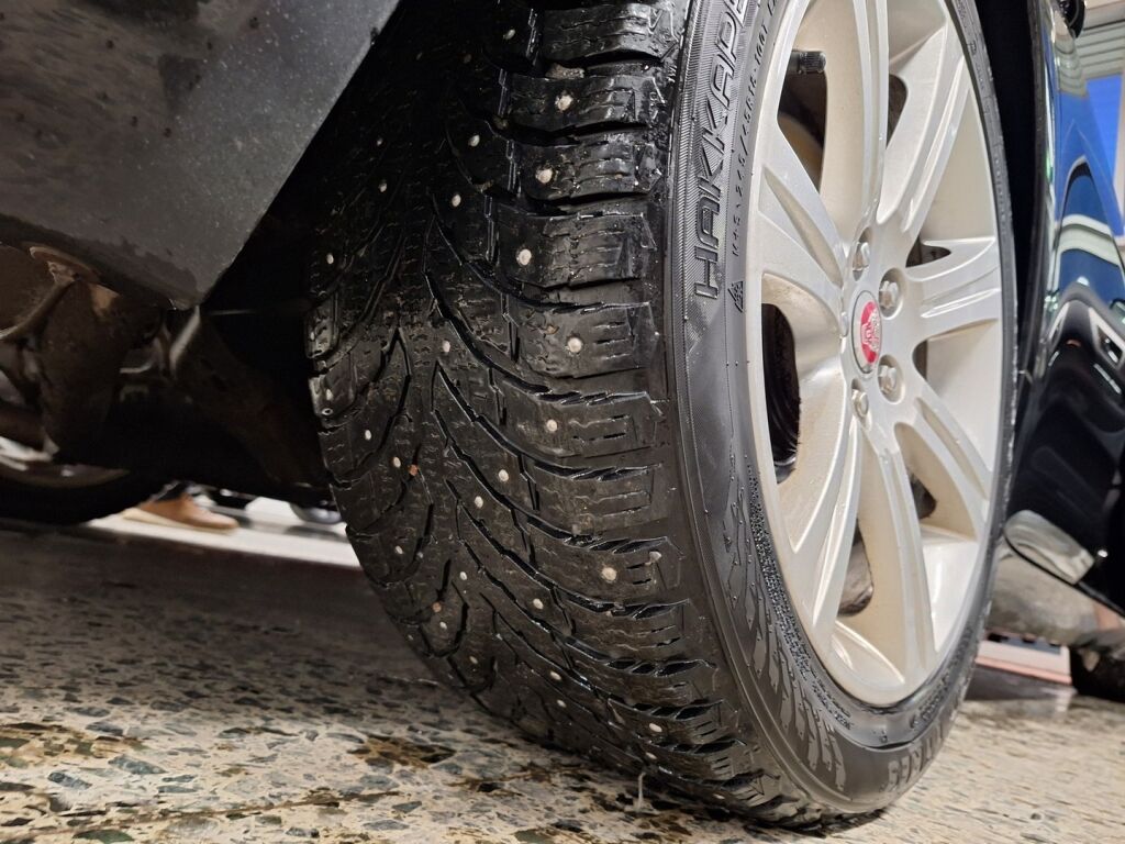 Jaguar XF 2014 Musta