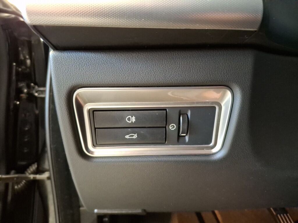 Jaguar XF 2014 Musta