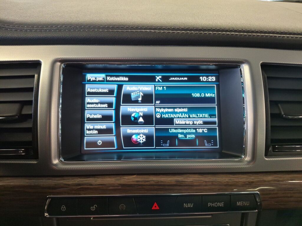 Jaguar XF 2014 Musta