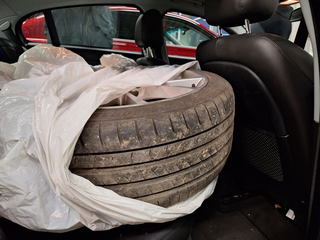 Jaguar XF 2014 Musta