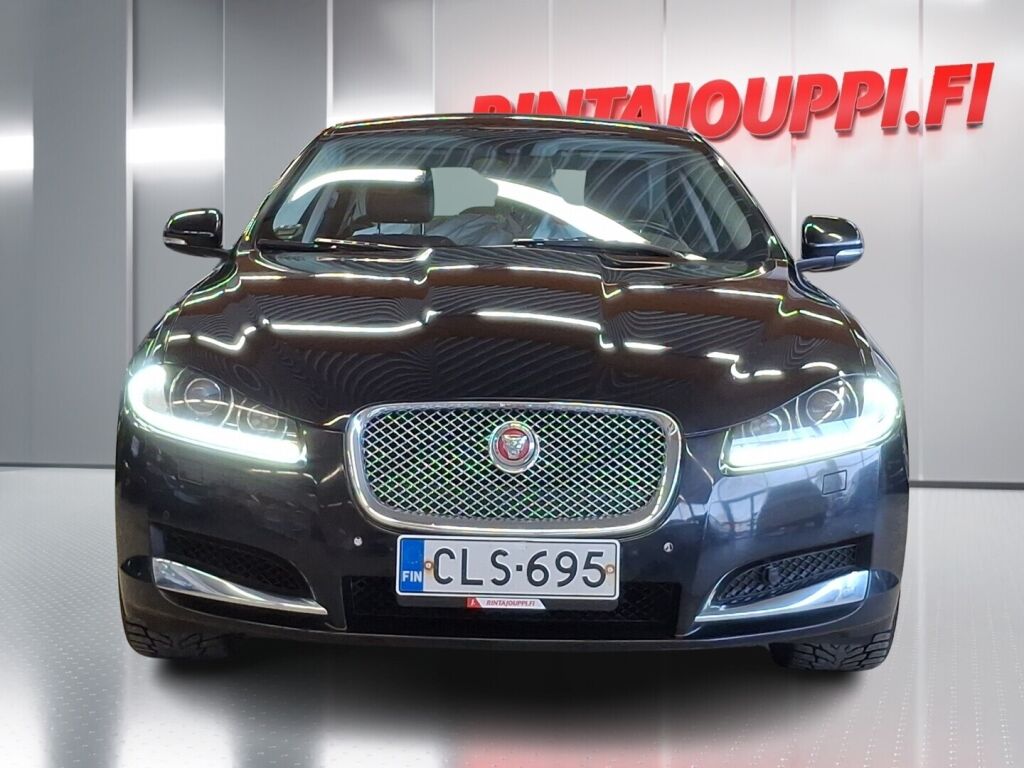 Jaguar XF 2014 Musta