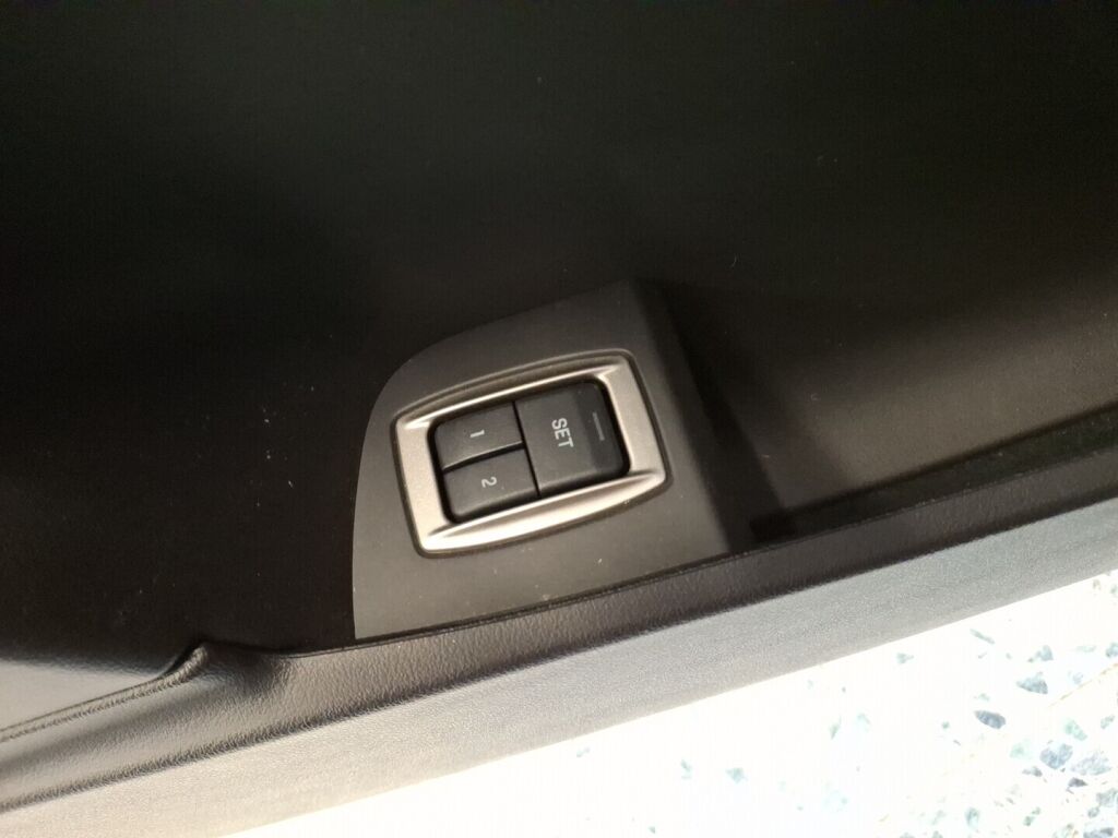 Jaguar XF 2014 Musta