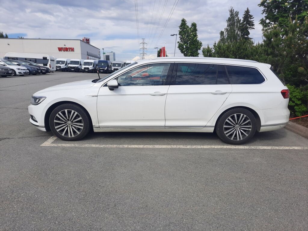 Volkswagen Passat 2015 Valkoinen