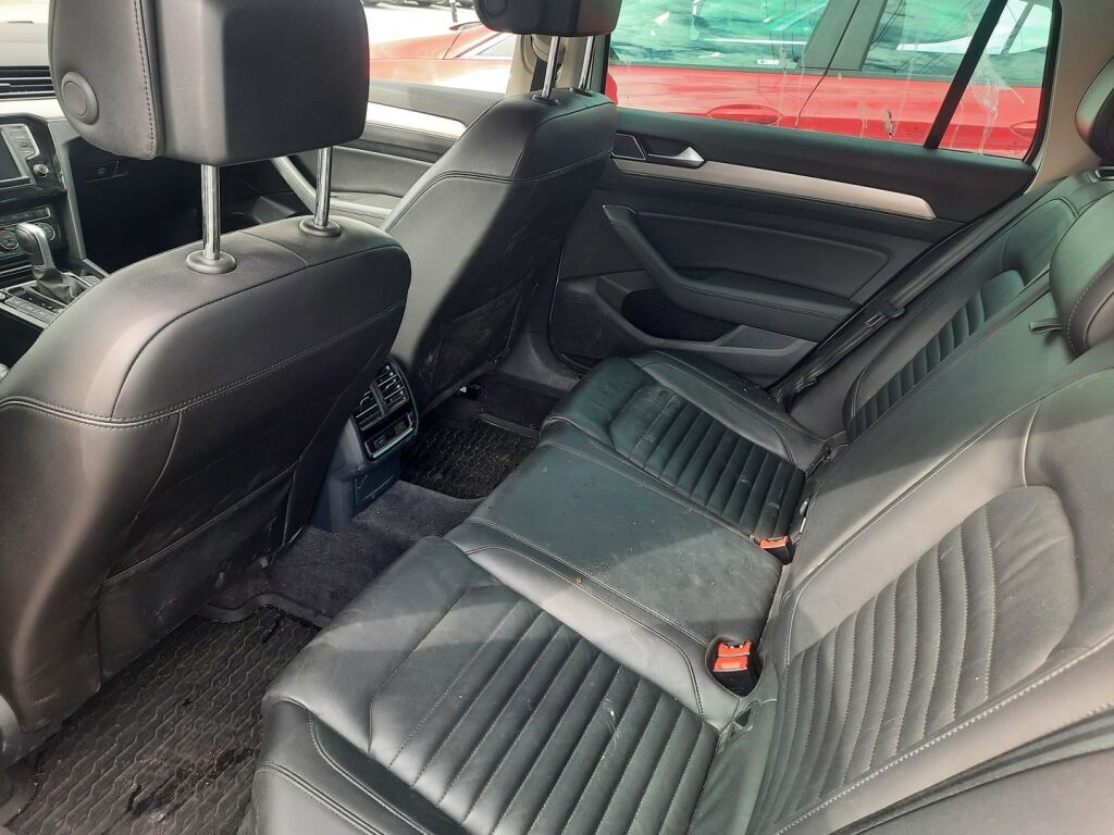 Volkswagen Passat 2015 Valkoinen