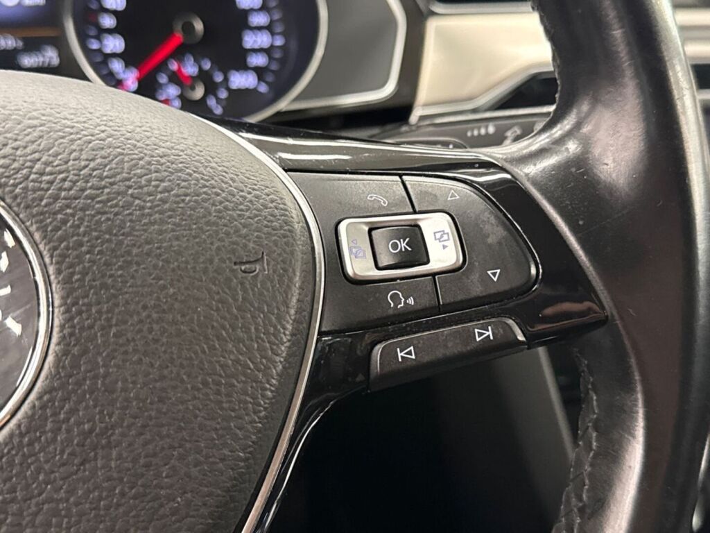 Volkswagen Passat 2015 Valkoinen