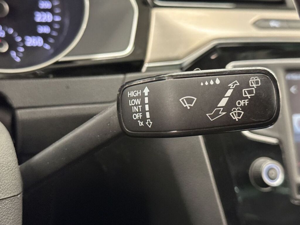 Volkswagen Passat 2015 Valkoinen