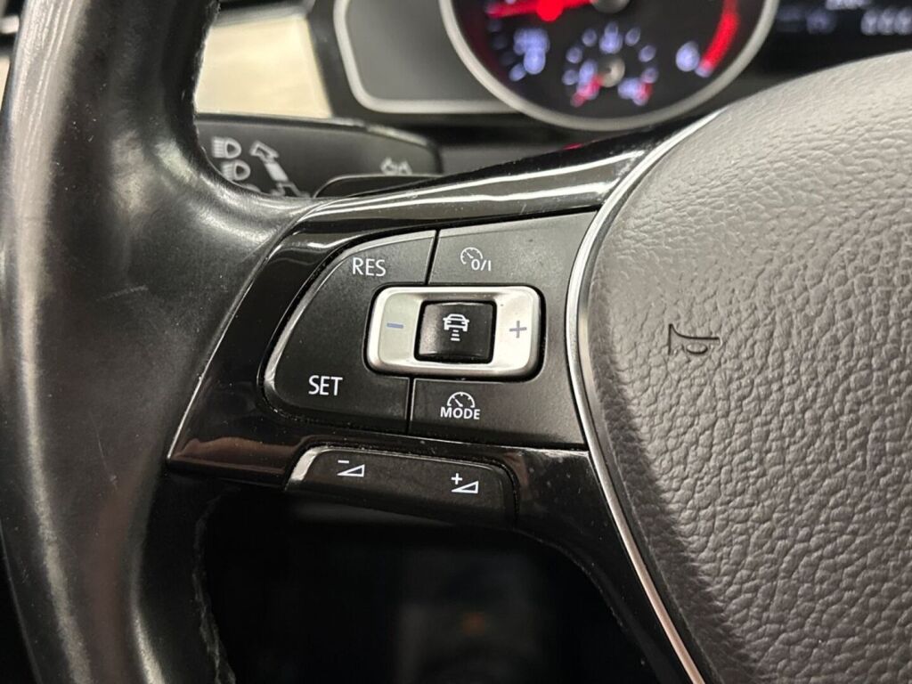 Volkswagen Passat 2015 Valkoinen