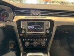 Volkswagen Passat 2015 Valkoinen
