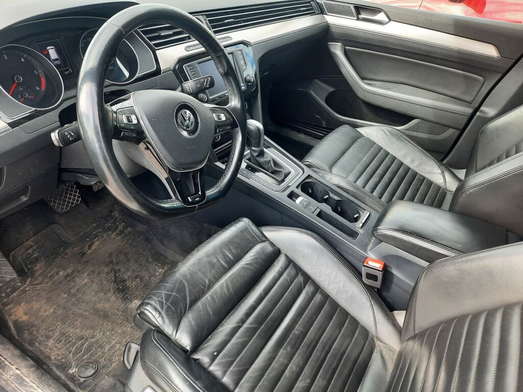 Volkswagen Passat 2015 Valkoinen