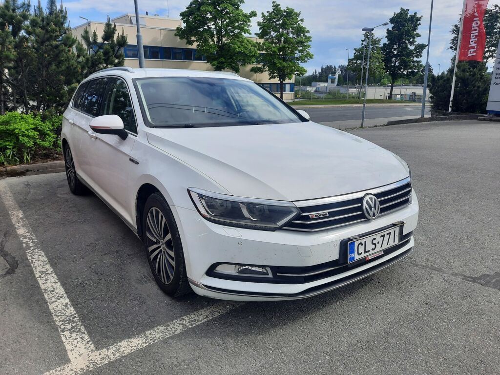 Volkswagen Passat 2015 Valkoinen
