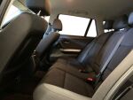 BMW 318 2010 Musta