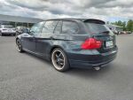 BMW 318 2010 Musta