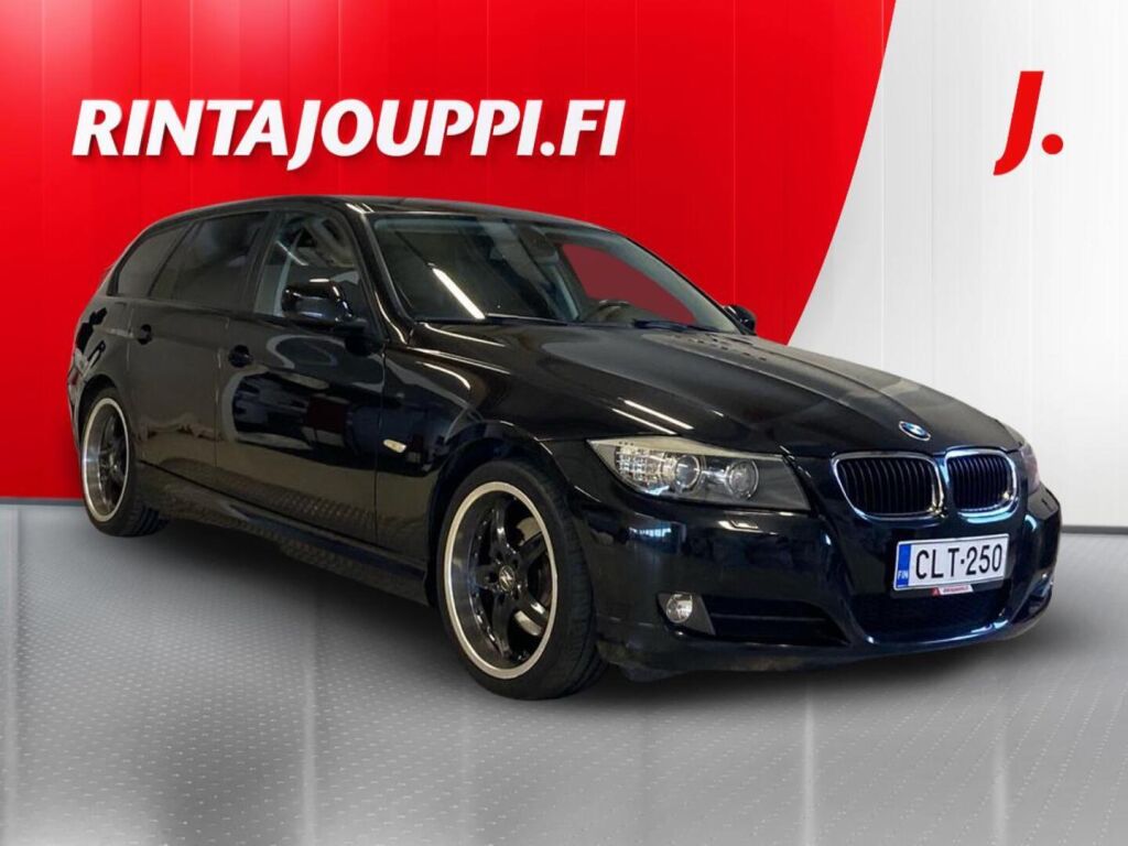 BMW 318 2010 Musta
