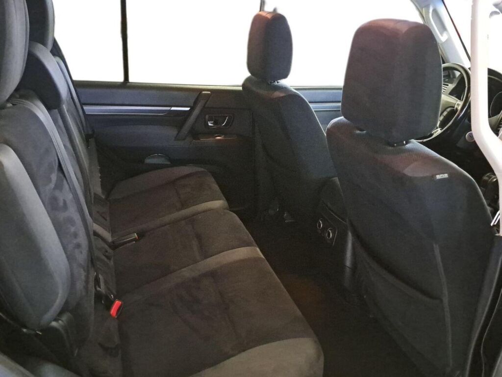Mitsubishi Pajero 2007 Musta
