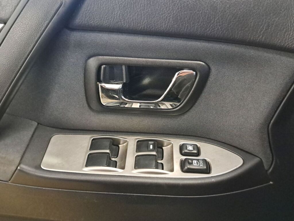 Mitsubishi Pajero 2007 Musta
