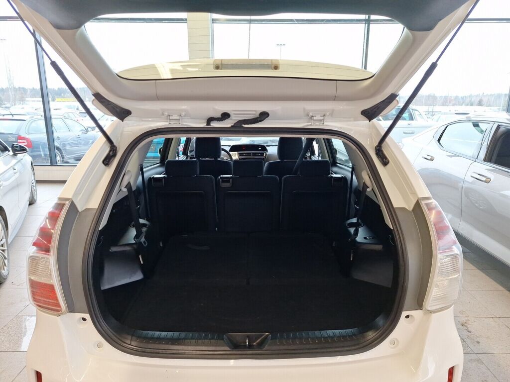 Toyota Prius+ 2018 Valkoinen