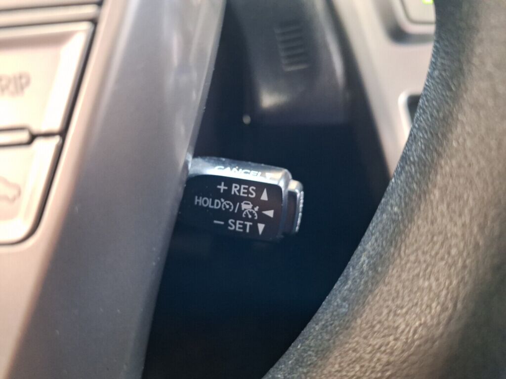 Toyota Prius+ 2018 Valkoinen