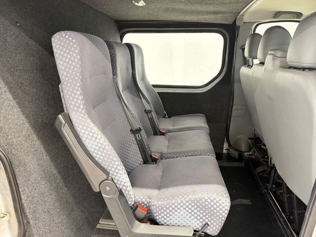 Renault Trafic L2H1 2,9t 2,0 dCi 115hv 2010, kuva 6/18
