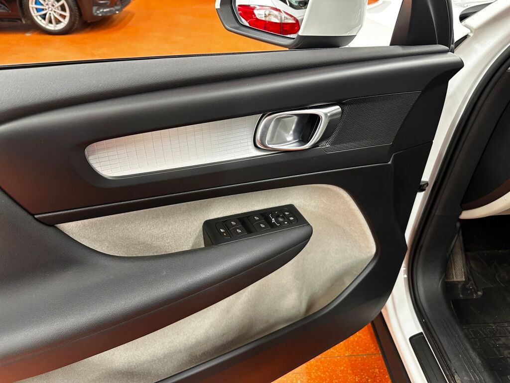 Volvo XC40 2018 Valkoinen