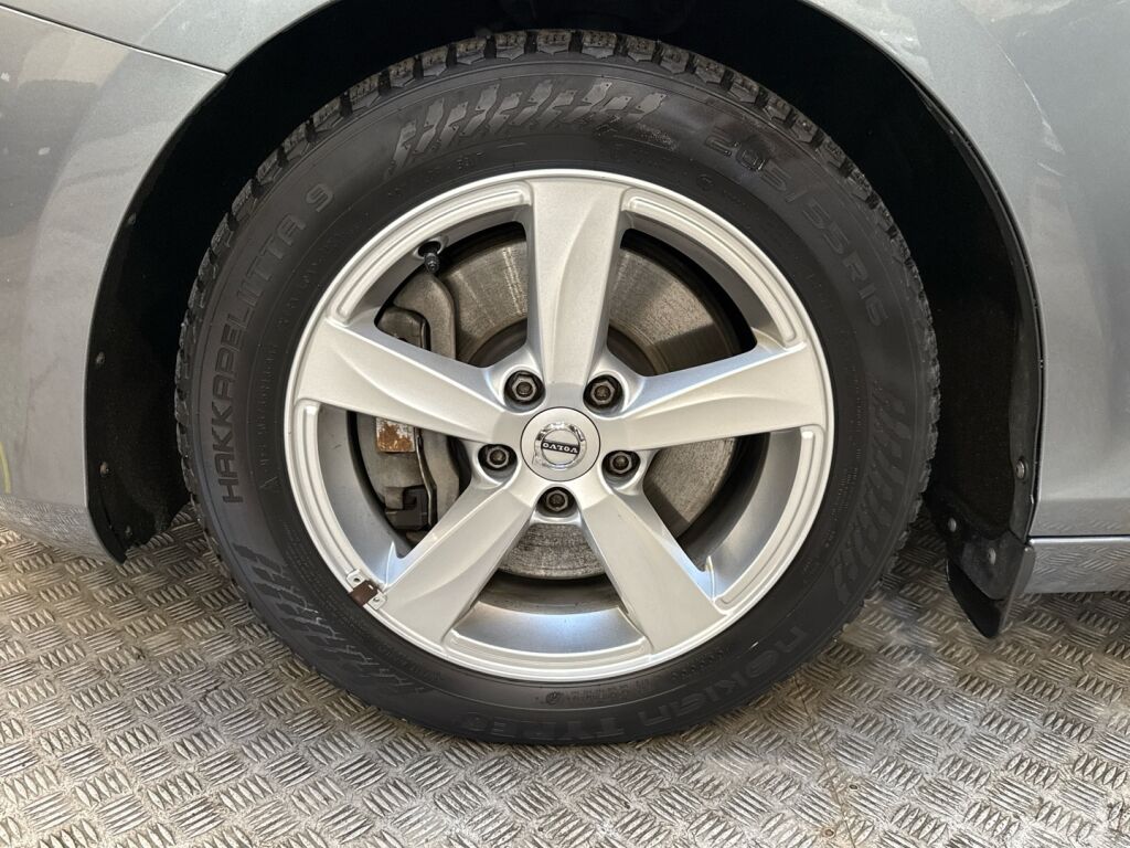 Volvo V40 2019 Harmaa