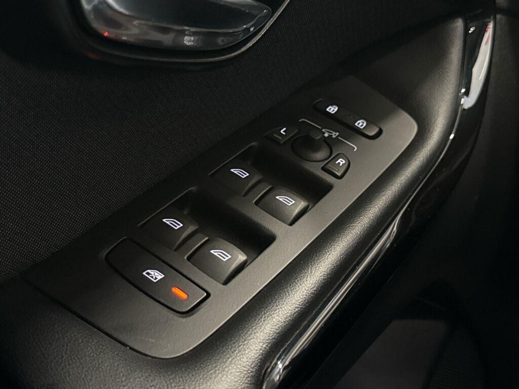 Volvo V40 2019 Harmaa