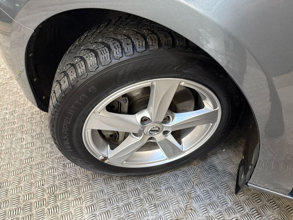 Volvo V40 2019 Harmaa