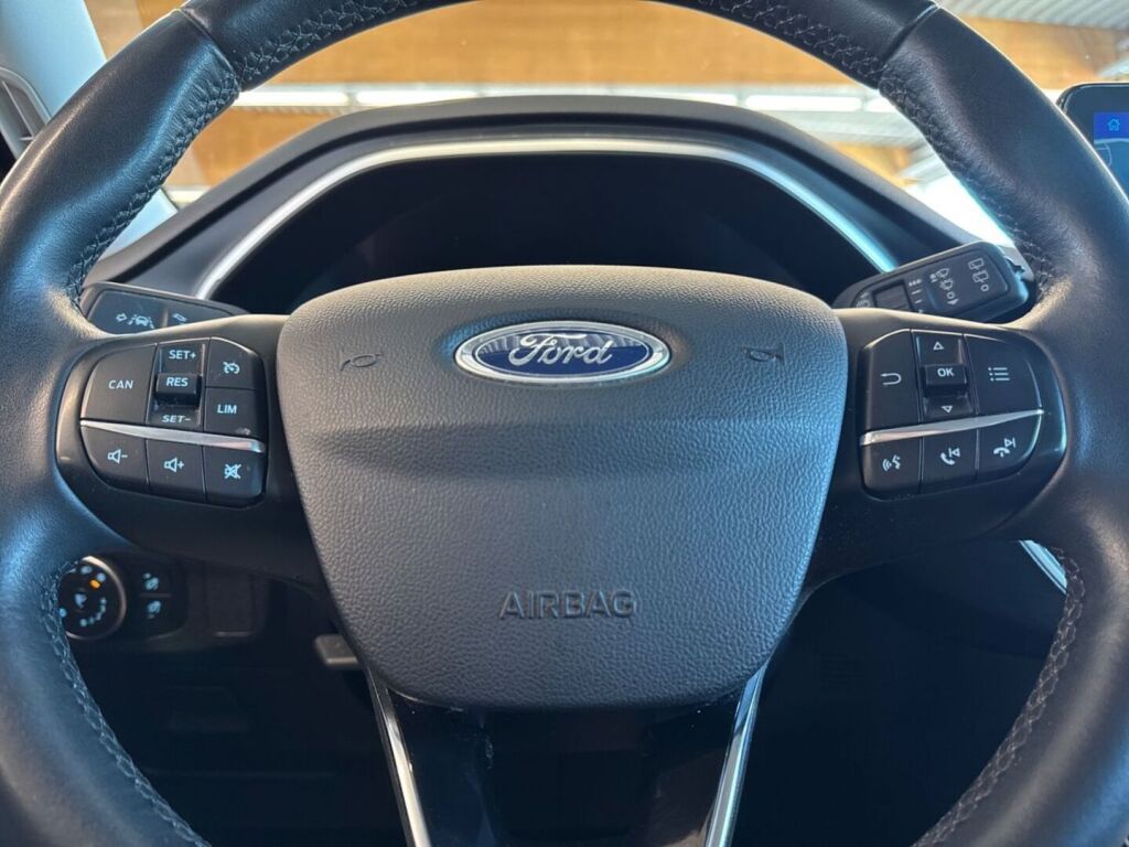 Ford Focus 2019 Sininen