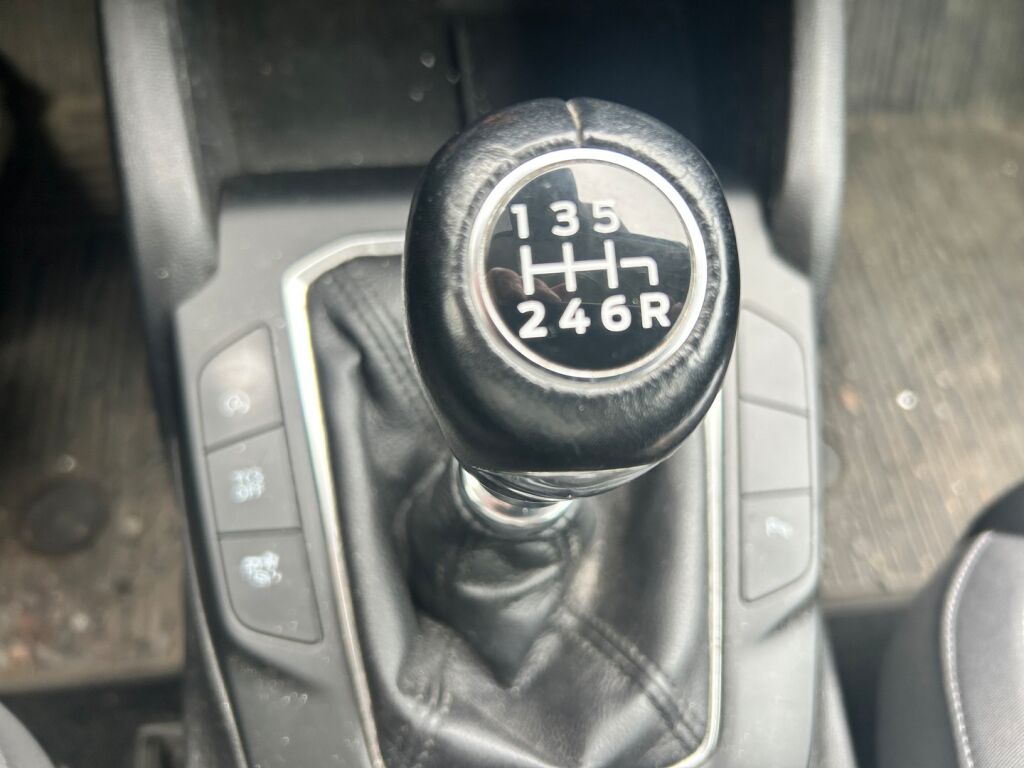 Ford Focus 2019 Sininen
