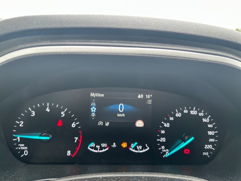 Ford Focus 2019 Sininen