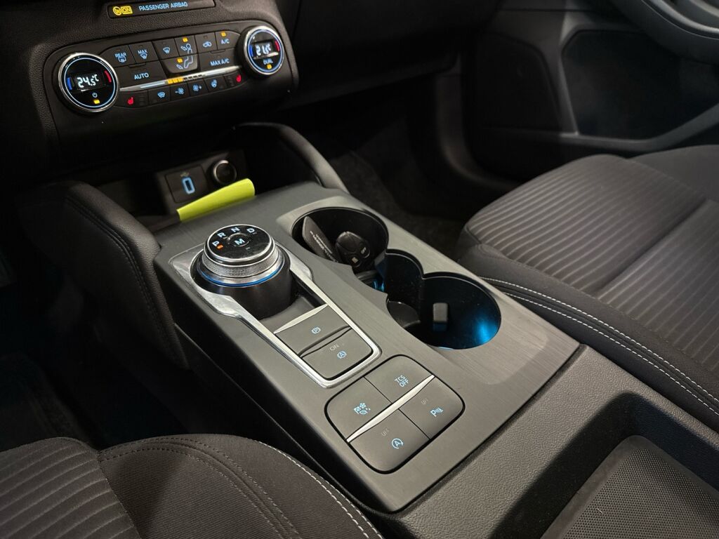 Ford Focus 2019 Valkoinen