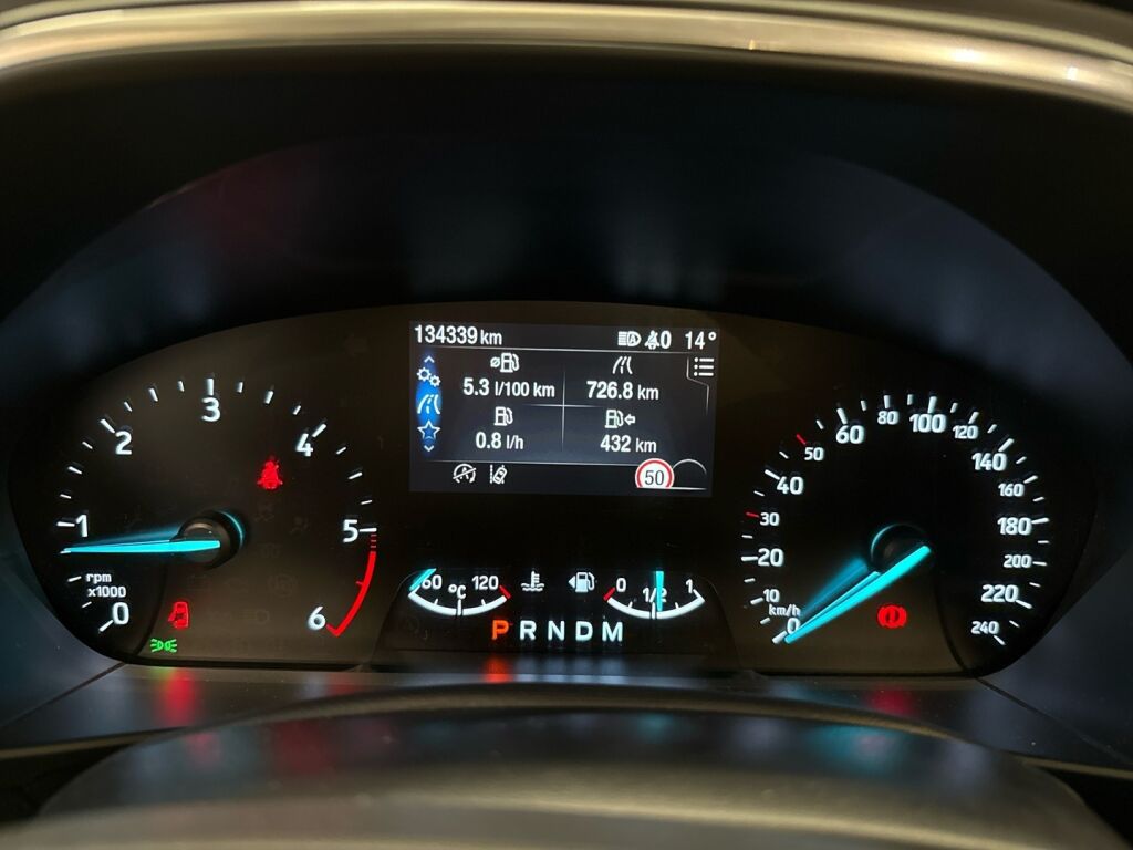 Ford Focus 2019 Valkoinen