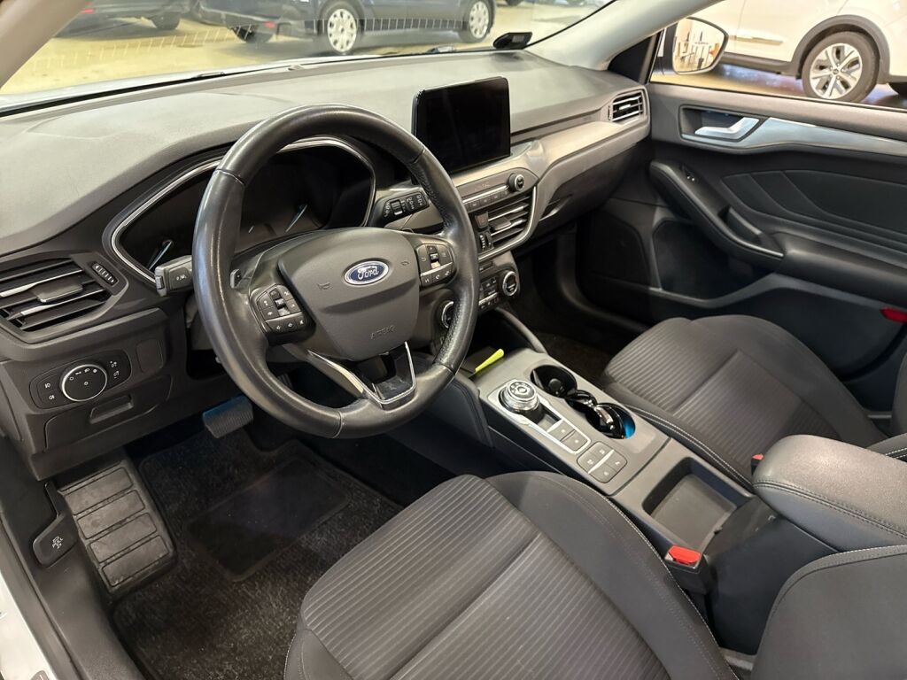Ford Focus 2019 Valkoinen