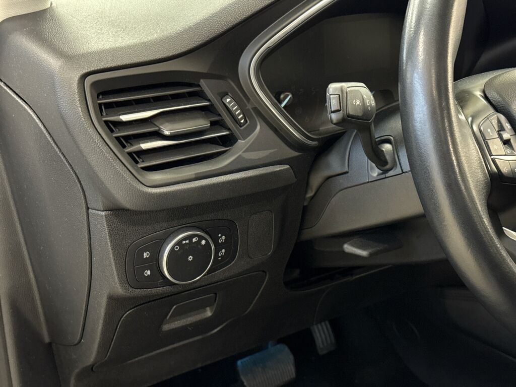 Ford Focus 2019 Valkoinen