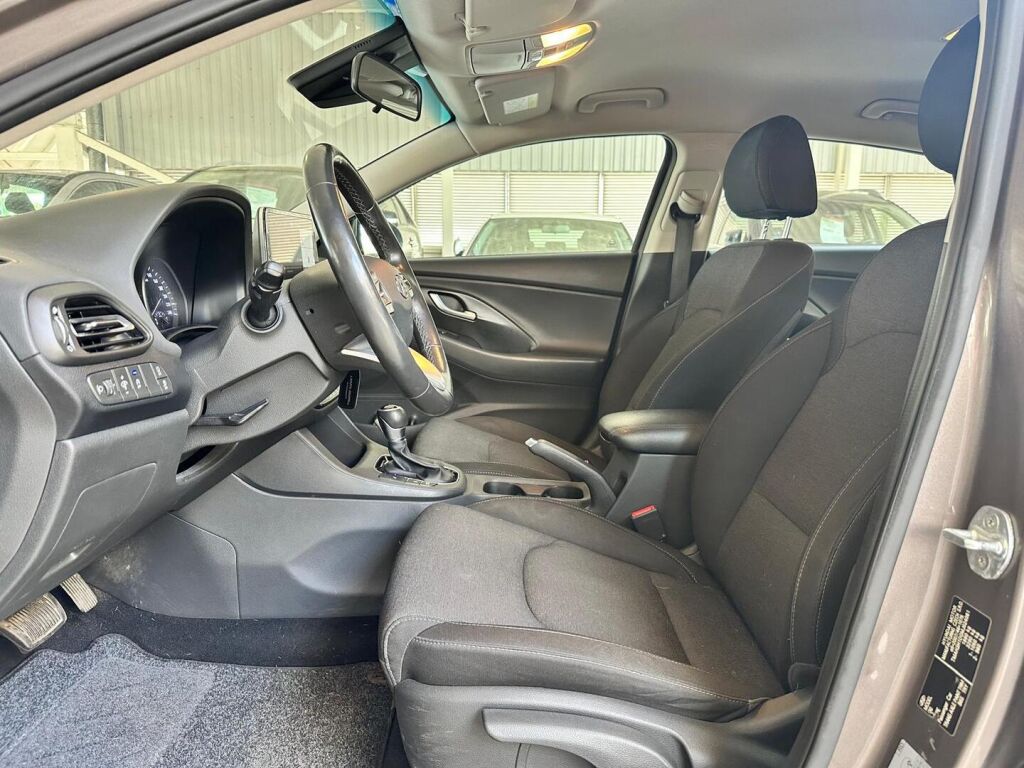 Hyundai i30 2021 Ruskea (beige)