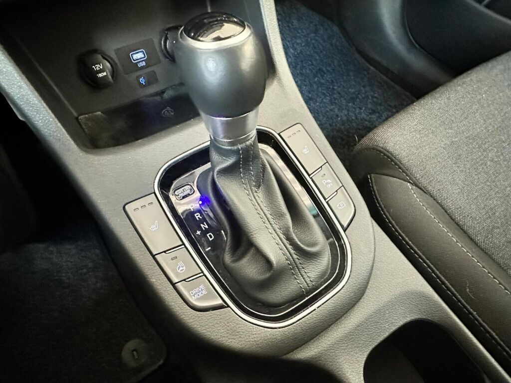 Hyundai i30 2021 Ruskea (beige)
