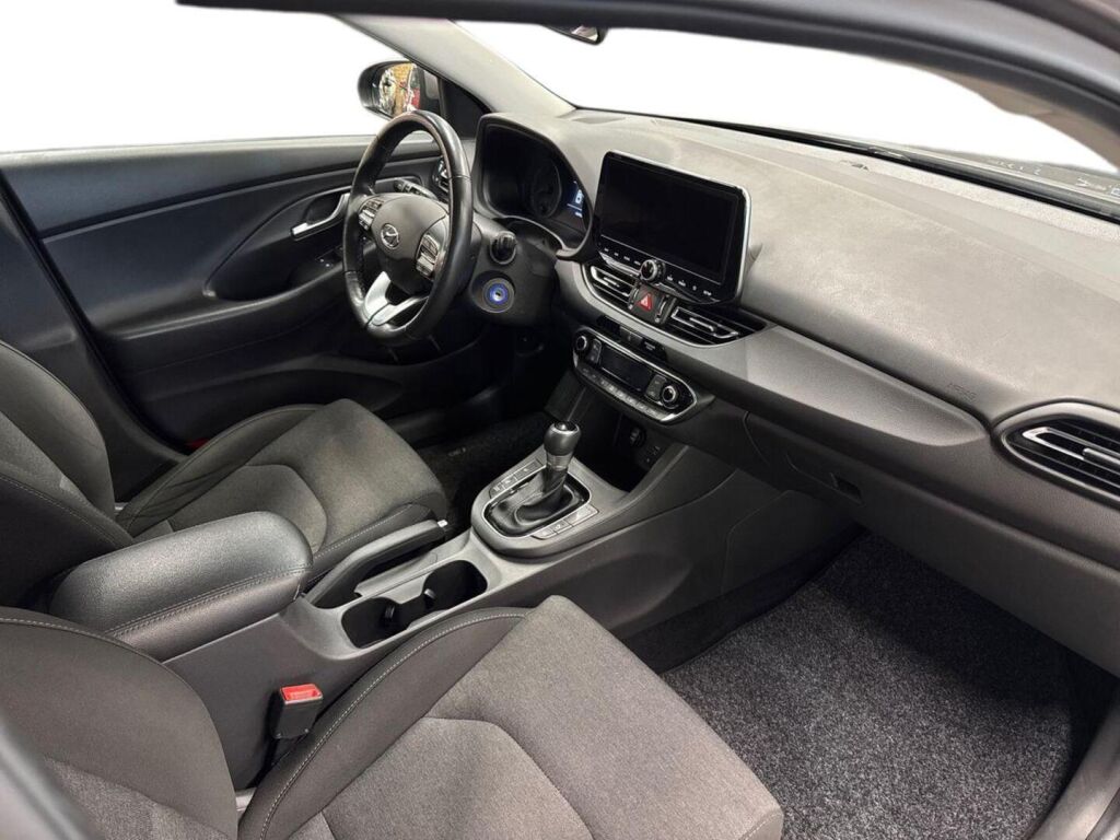 Hyundai i30 2021 Ruskea (beige)