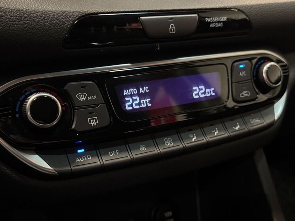 Hyundai i30 2021 Ruskea (beige)