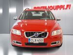 Volvo V70 2011 Punainen