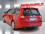 Volvo V70 2011 Punainen