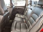 Volvo V70 2011 Punainen