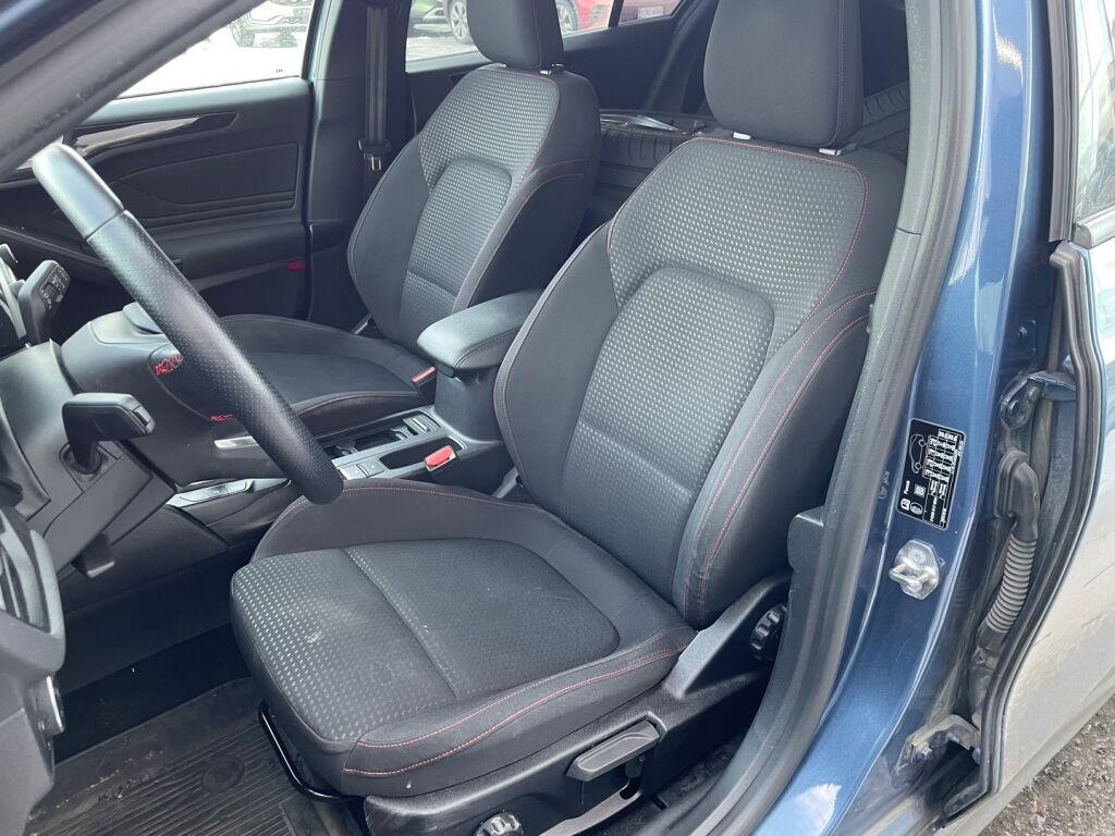 Ford Focus 2019 Sininen