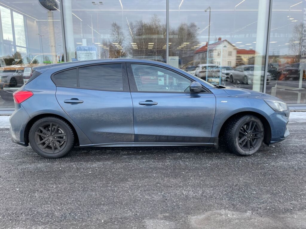 Ford Focus 2019 Sininen