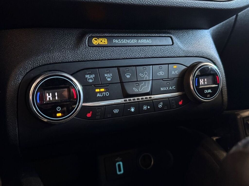 Ford Focus 2019 Sininen